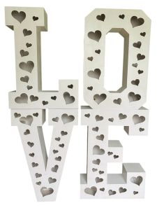 Великі букви LOVE
